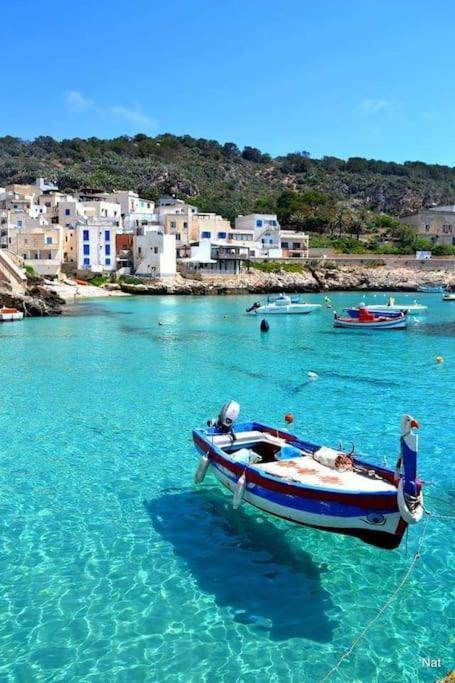 Casa Di Nick Lägenhet Trapani Exteriör bild